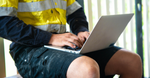 Is an Australian Business Name the same as a QBCC licence number? 